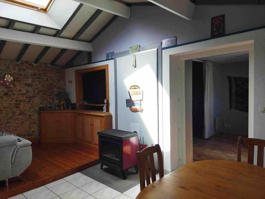 Charmante Maison Atypique En Village Saint-Colombin المظهر الخارجي الصورة